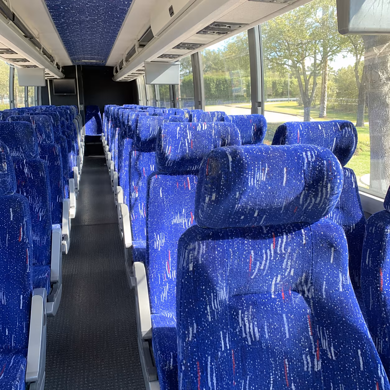 mission trip and outreach bus rentals for brentwood churches